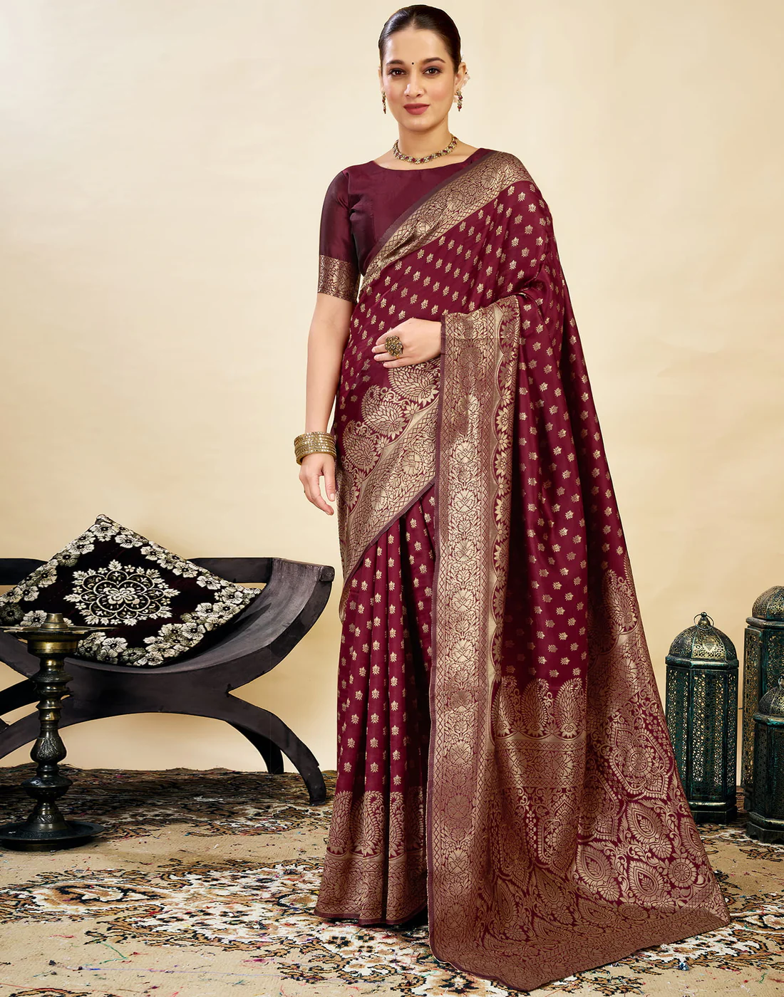 axonit womens silk blend banarasi jacquard classic motif design saree with unstitched blouse piece maroon 1 axonit womens silk blend banarasi jacquard classic motif design saree with unstitched blouse piece maroon 1
