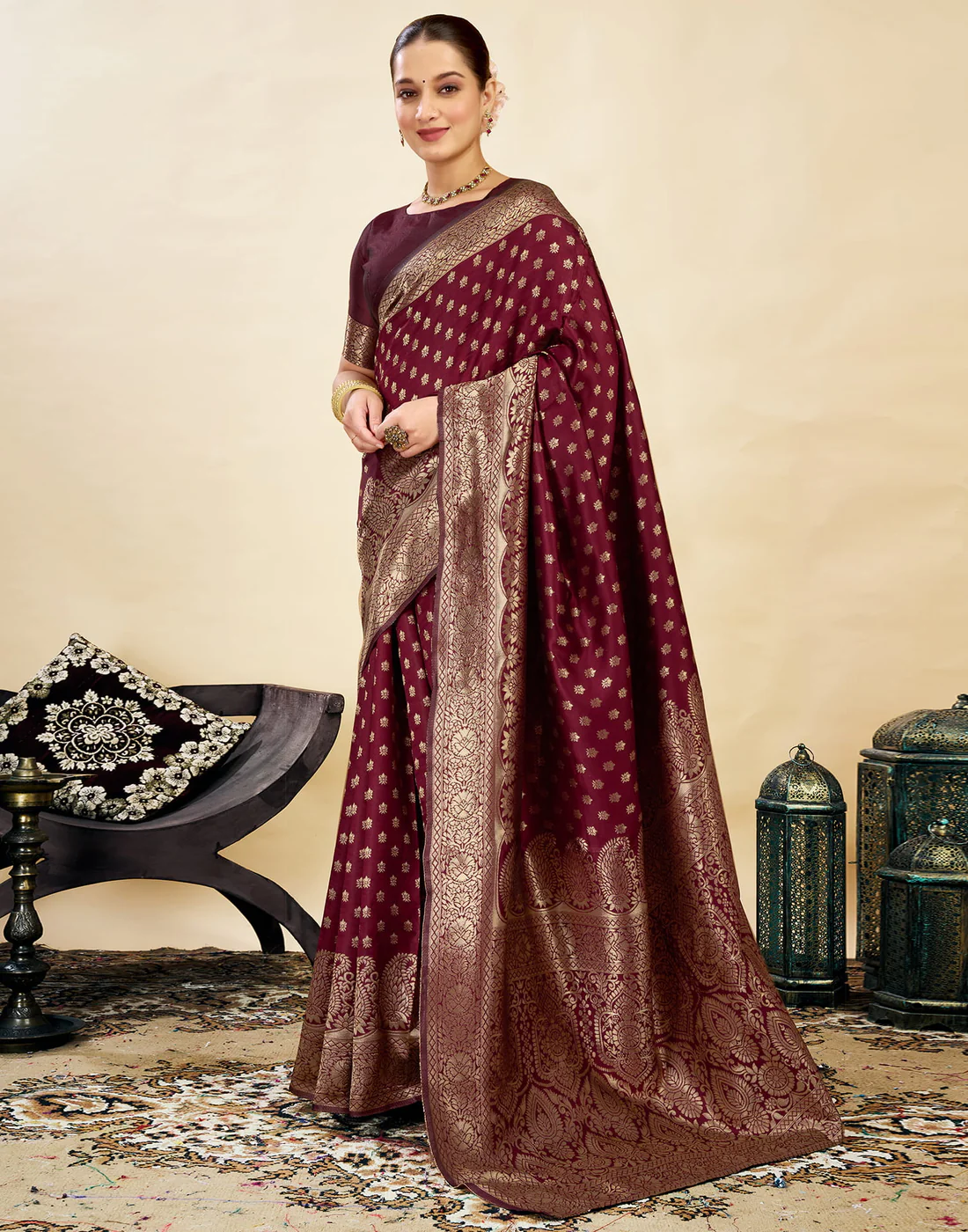 axonit womens silk blend banarasi jacquard classic motif design saree with unstitched blouse piece maroon 2 axonit womens silk blend banarasi jacquard classic motif design saree with unstitched blouse piece maroon 2