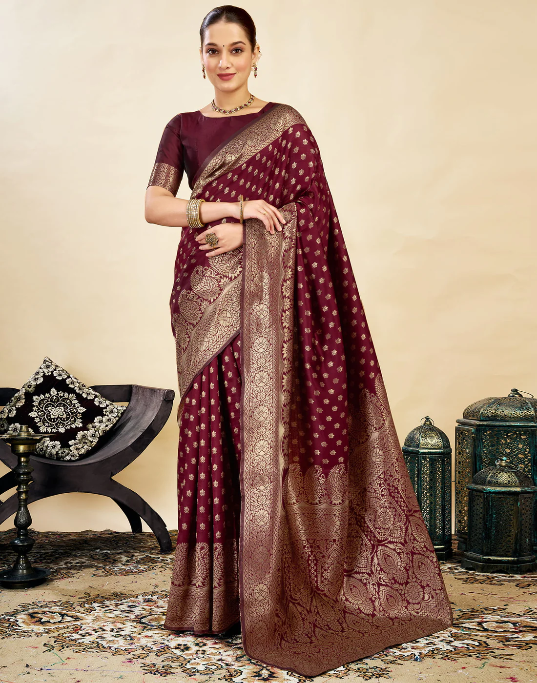 axonit womens silk blend banarasi jacquard classic motif design saree with unstitched blouse piece maroon 4 axonit womens silk blend banarasi jacquard classic motif design saree with unstitched blouse piece maroon 4