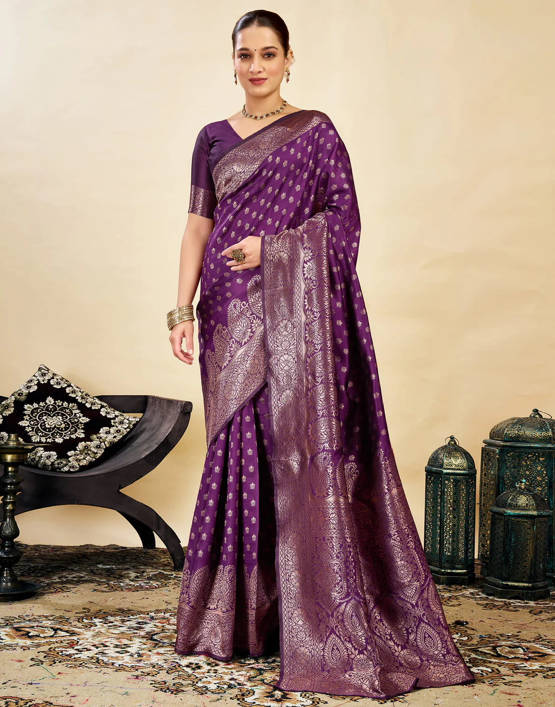 axonit womens silk blend banarasi jacquard classic motif design saree with unstitched blouse piece plum 1 axonit womens silk blend banarasi jacquard classic motif design saree with unstitched blouse piece plum 1