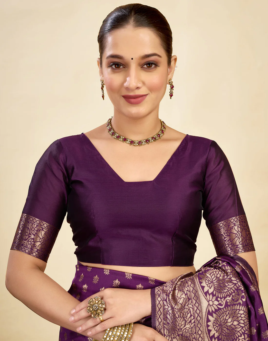 axonit womens silk blend banarasi jacquard classic motif design saree with unstitched blouse piece plum 7 axonit womens silk blend banarasi jacquard classic motif design saree with unstitched blouse piece plum 7