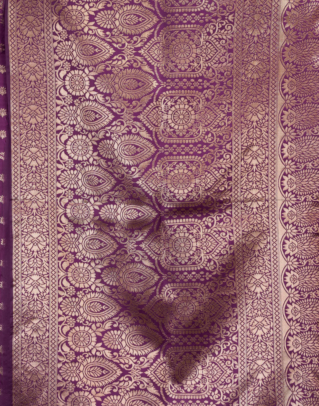 axonit womens silk blend banarasi jacquard classic motif design saree with unstitched blouse piece plum 8 axonit womens silk blend banarasi jacquard classic motif design saree with unstitched blouse piece plum 8