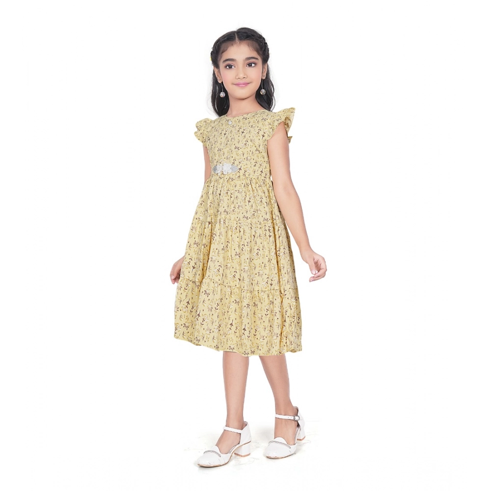 pid 63799 generic girl s twill printed short sleeve round neck dress yellow green peach grey 2 1000x1000 1.webp pid 63799 generic girl s twill printed short sleeve round neck dress yellow green peach grey 2 1000x1000 1.webp