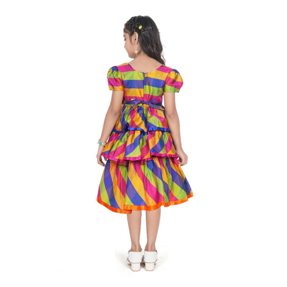 pid 63809 generic girl s taffeta silk printed short sleeve v neck dress single 2 1000x1000 1.webp pid 63809 generic girl s taffeta silk printed short sleeve v neck dress single 2 1000x1000 1.webp