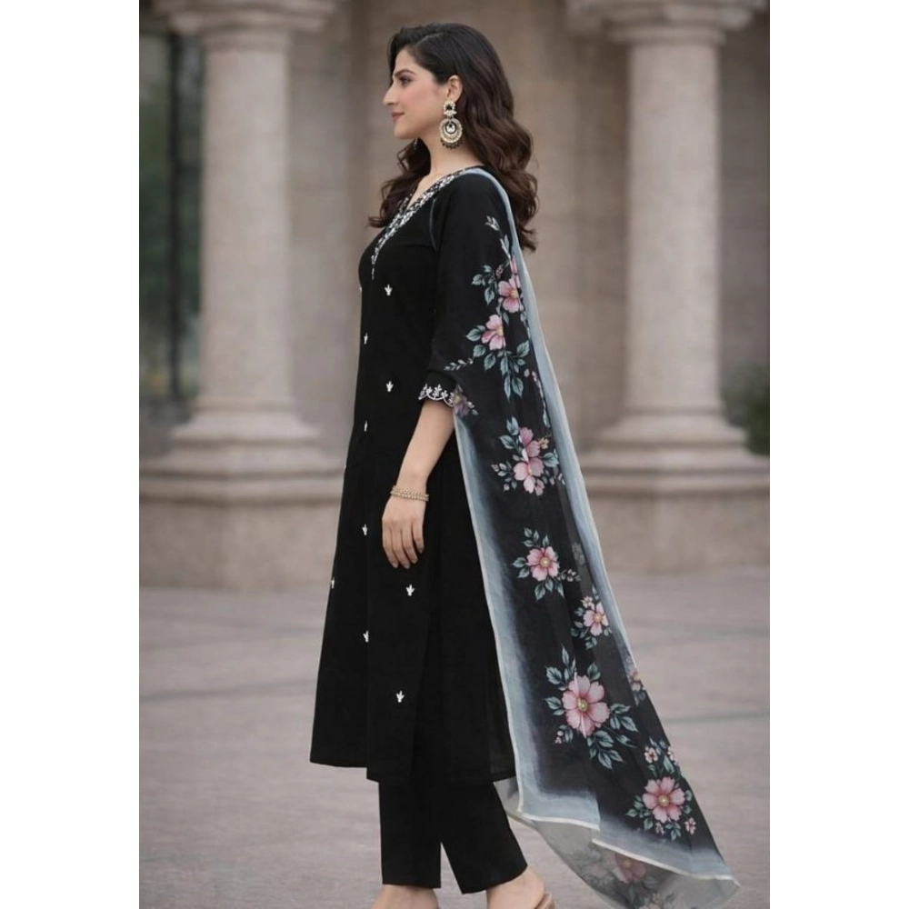 pid 65968 women s chanderi silk ethnic motif v neck three quarter sleeve kurti with pant dupatta se 1000x1000 3.webp pid 65968 women s chanderi silk ethnic motif v neck three quarter sleeve kurti with pant dupatta se 1000x1000 3.webp