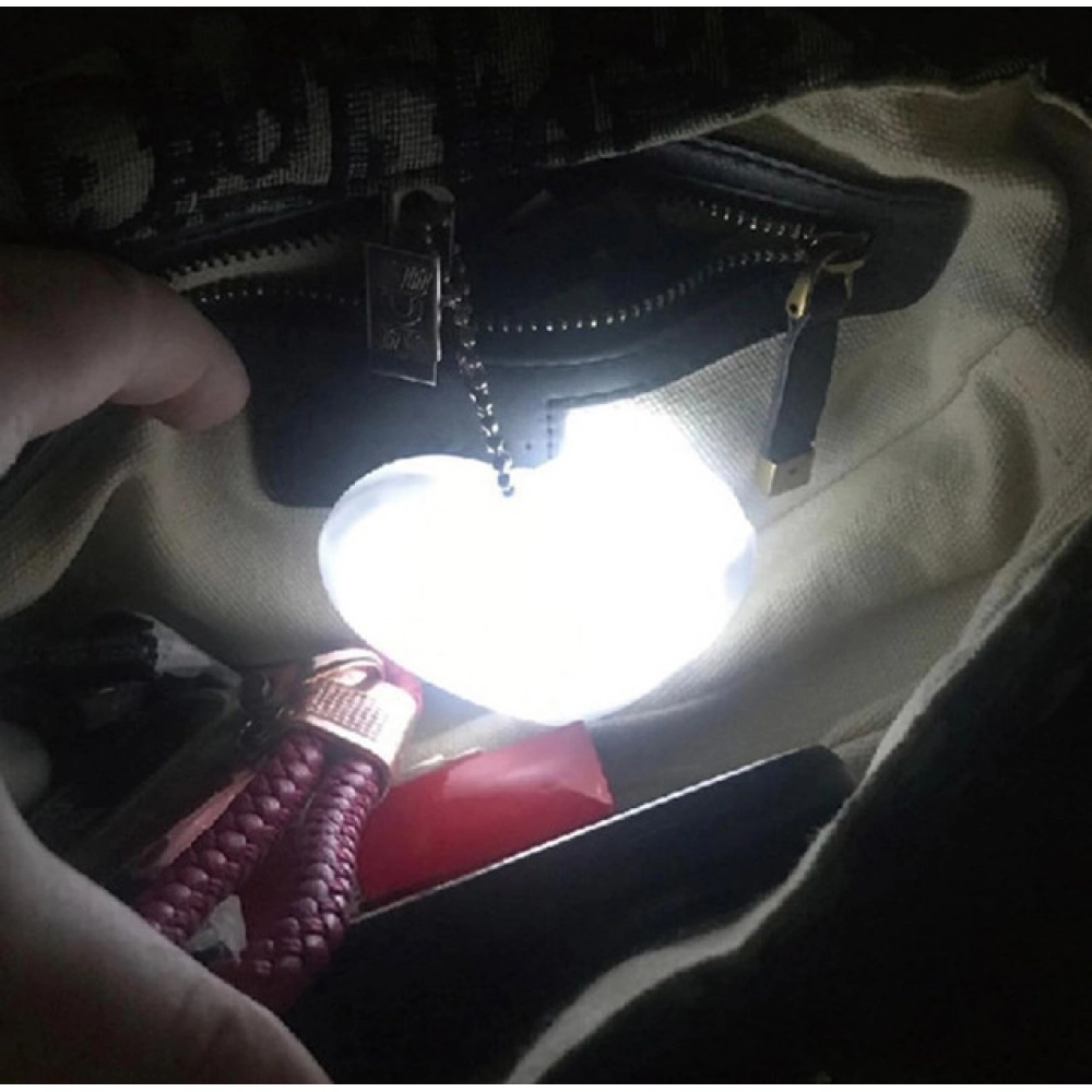 pid 66956 heart shaped purse light keychain white 4 1000x1000 1.webp pid 66956 heart shaped purse light keychain white 4 1000x1000 1.webp