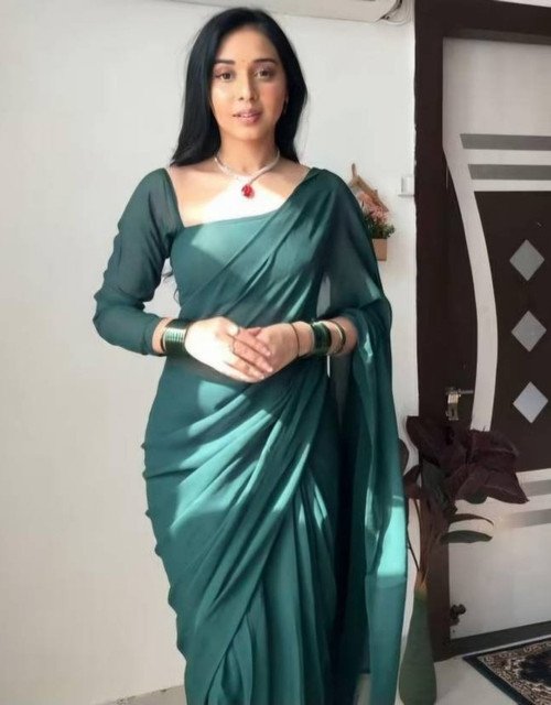 pid 67576 women s georgette solid saree with unstitched blouse 5 5 mtr green 1.jpg pid 67576 women s georgette solid saree with unstitched blouse 5 5 mtr green 1.jpg