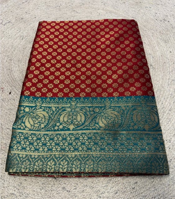 pid 67677 women s jacquard printed saree with unstitched blouse 5 5 mtr maroon 1.jpg pid 67677 women s jacquard printed saree with unstitched blouse 5 5 mtr maroon 1.jpg