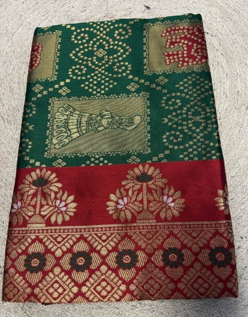 pid 67695 women s jacquard printed saree with unstitched blouse 5 5 mtr green 1.jpg pid 67695 women s jacquard printed saree with unstitched blouse 5 5 mtr green 1.jpg